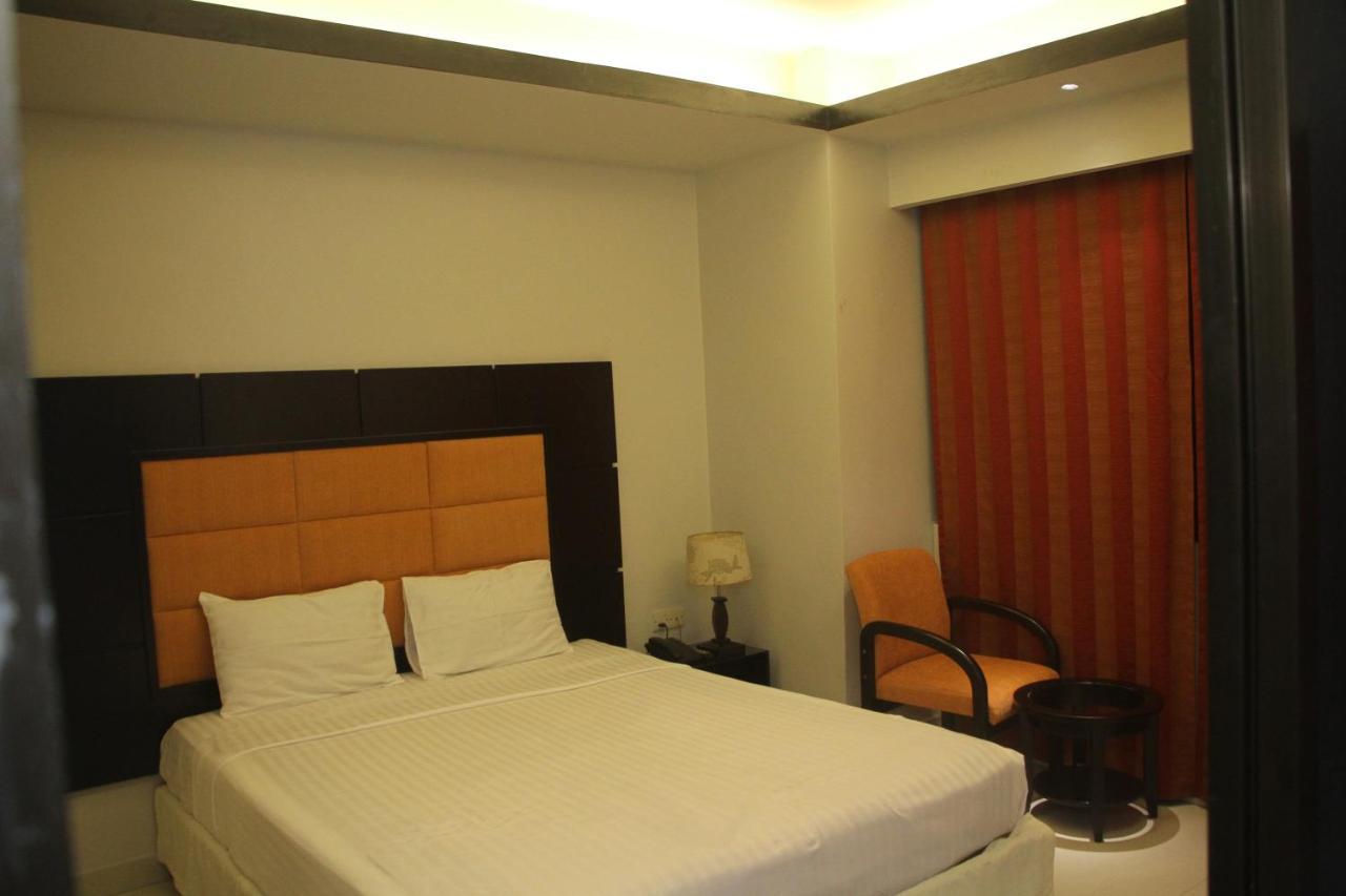 Orchid Business Hotel Chittagong Exterior foto